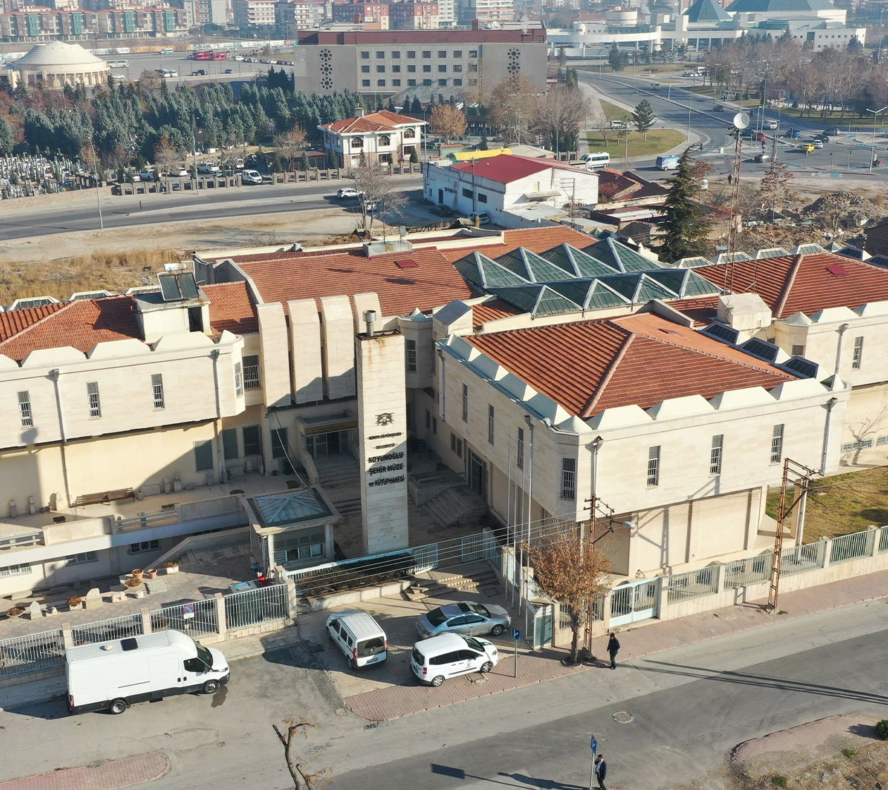 Koyunoğlu Şehir Müzesi ve Kütüphanesi