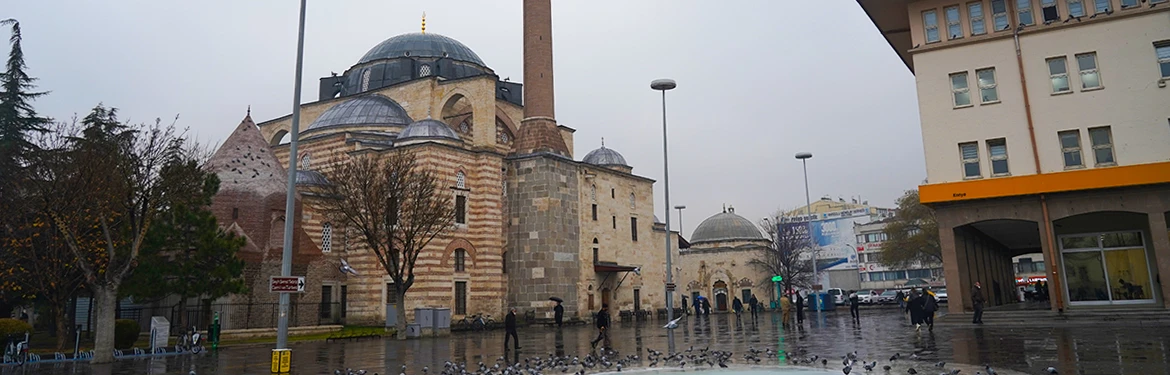 Şerafettin Camii
