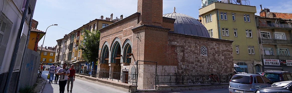Sırçalı Mescid