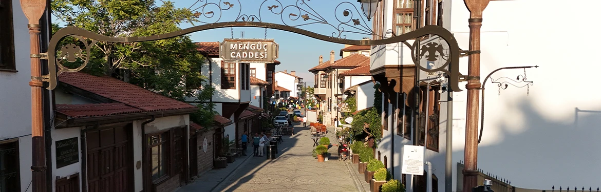 Tarihi Mengüç Sokak